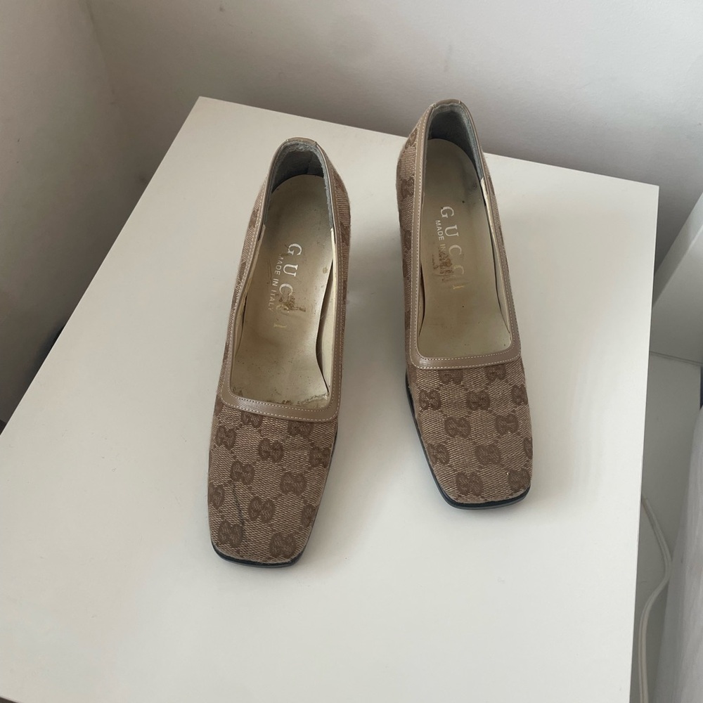 Vintage Gucci square toe heels